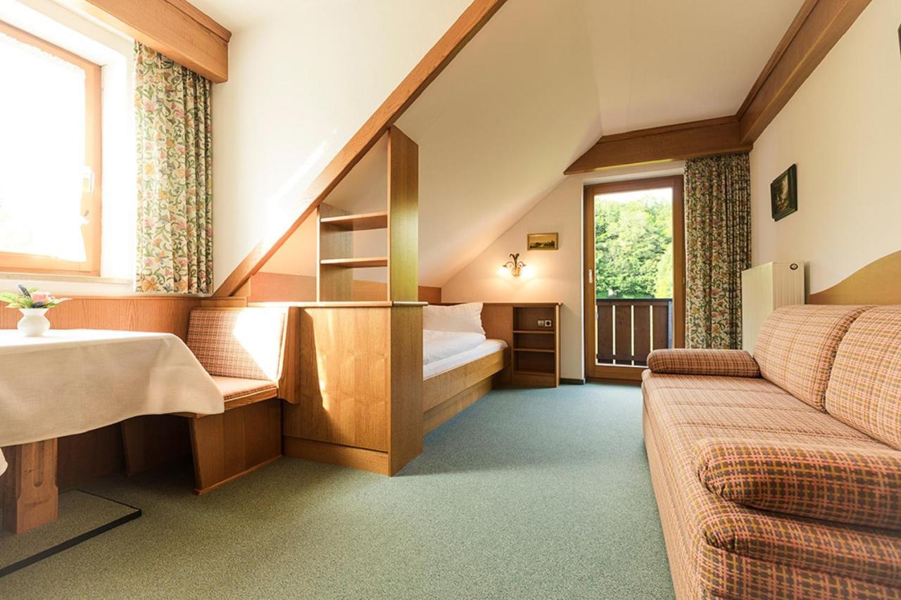 Landhotel Waldeck Fremdingen المظهر الخارجي الصورة